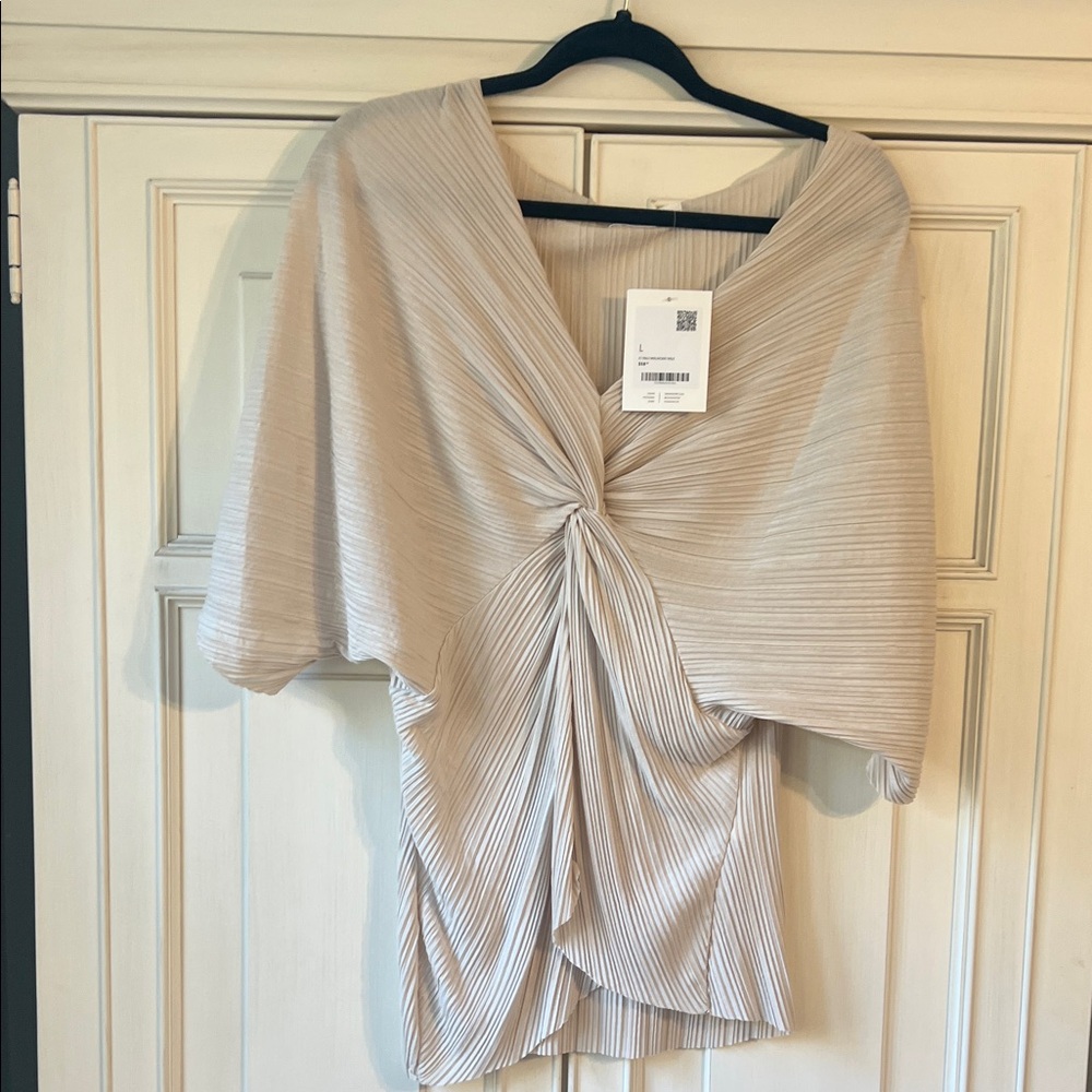 OAK + FORT Cream Pleated Blouse